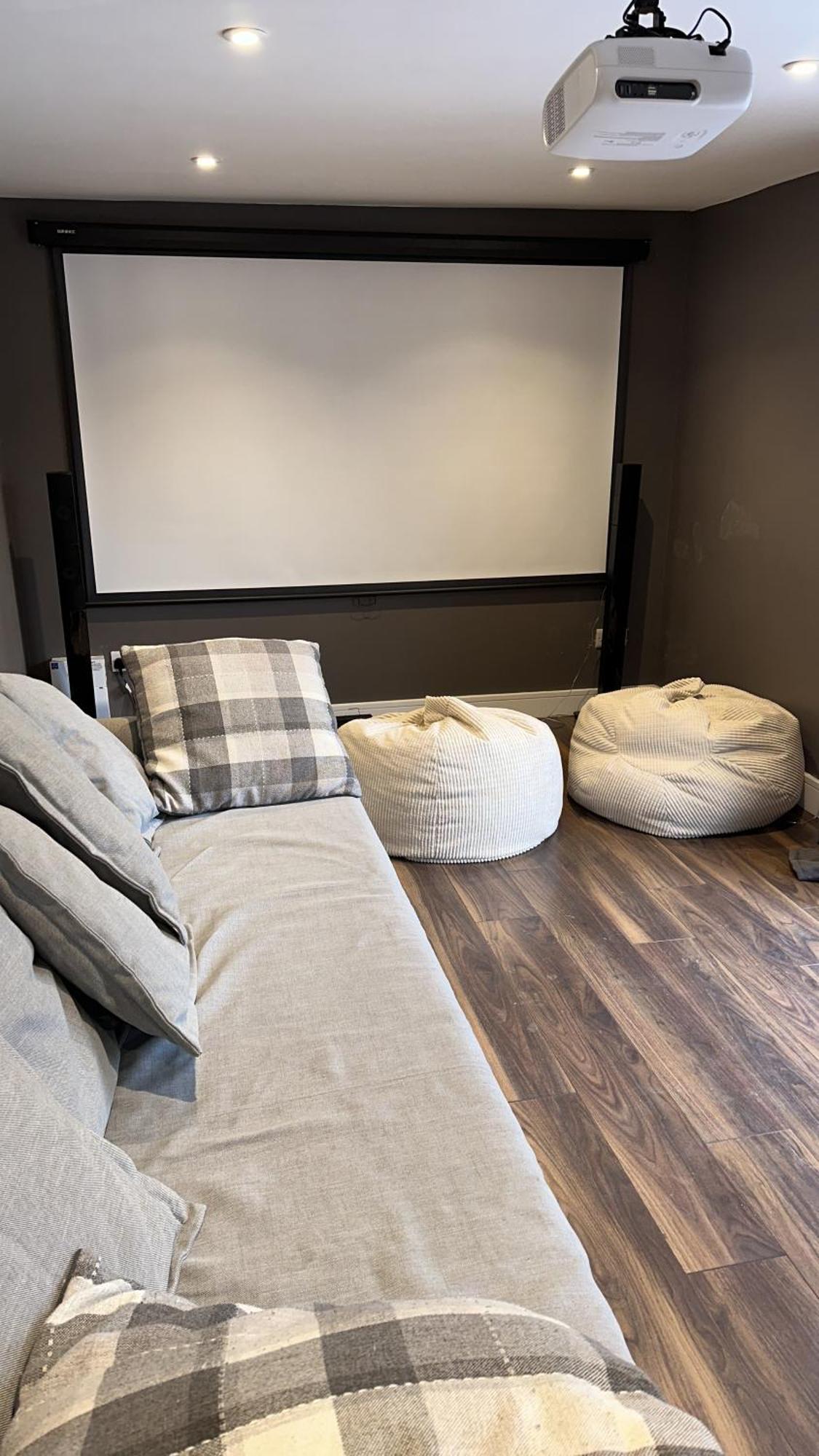 Modern Harrogate House Sleeps 10, Cinema Room & Hot Tub 외부 사진
