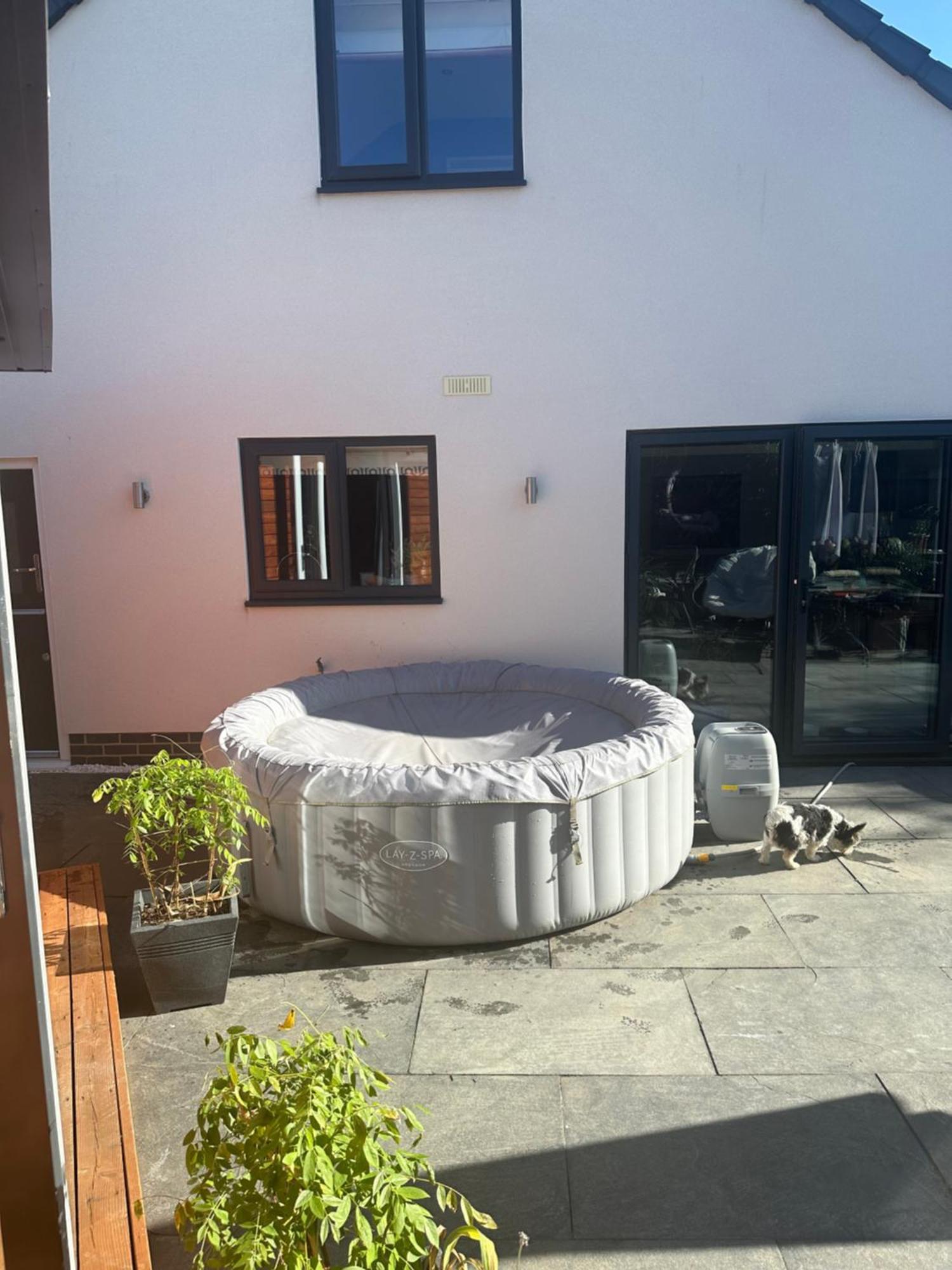 Modern Harrogate House Sleeps 10, Cinema Room & Hot Tub 외부 사진